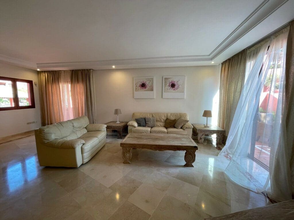 3 Bedroom Penthouse Apartment In New Golden Mile