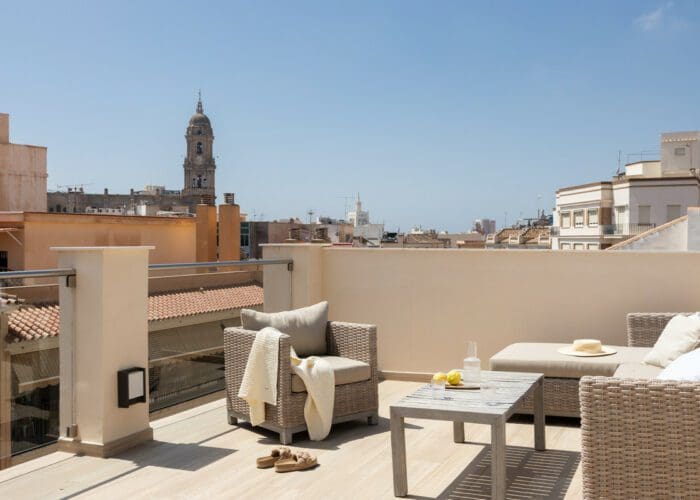 1 Bedroom Penthouse Apartment In Málaga Centro