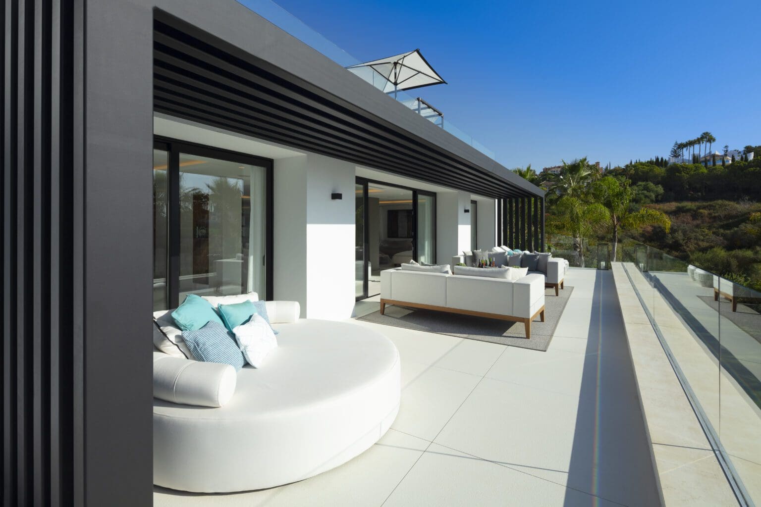 Lotus 5 – Stunning Contemporary Villa