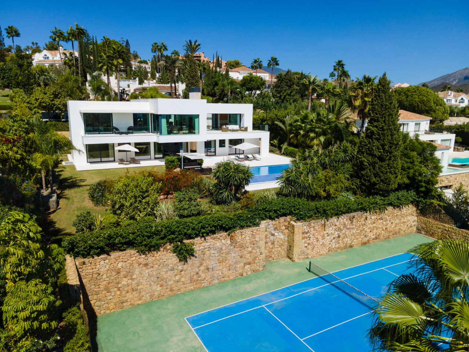 Cerquilla 31 – Sublime Contemporary Villa