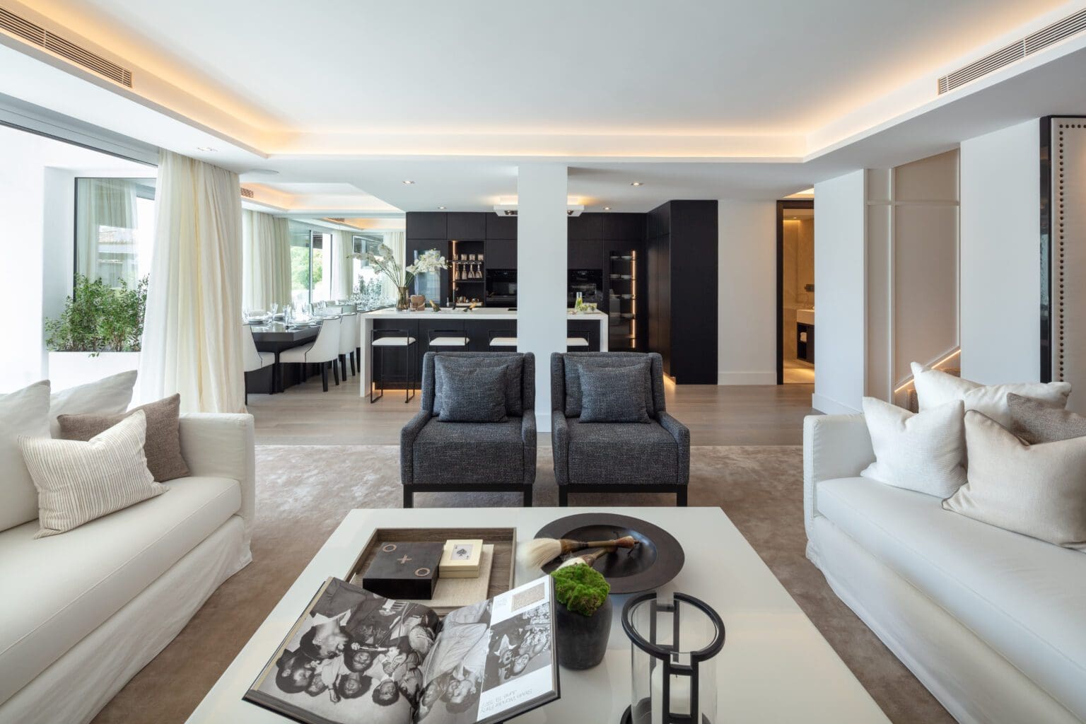 Iberis 32 – Sophisticated Penthouse Apartment