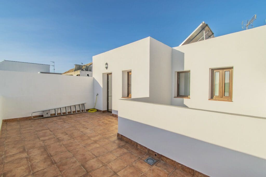 6 Bedroom Terraced Townhouse In Marbella