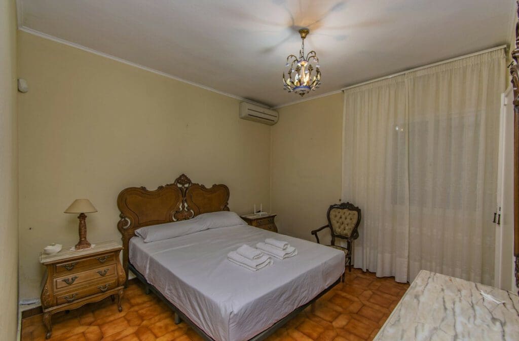 5 Bedroom Detached Villa In Marbella